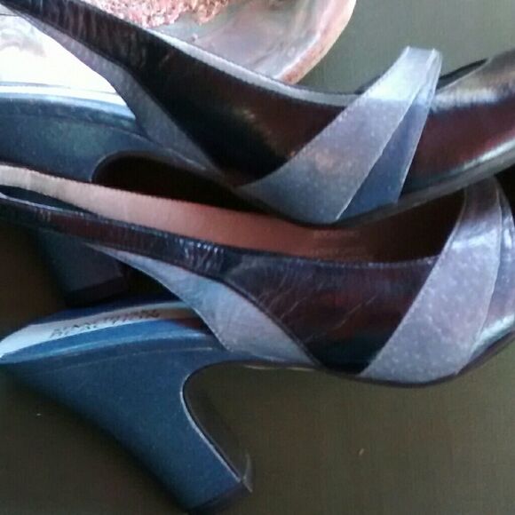 Kenneth Cole Reaction Heels - Picture 6 of 8